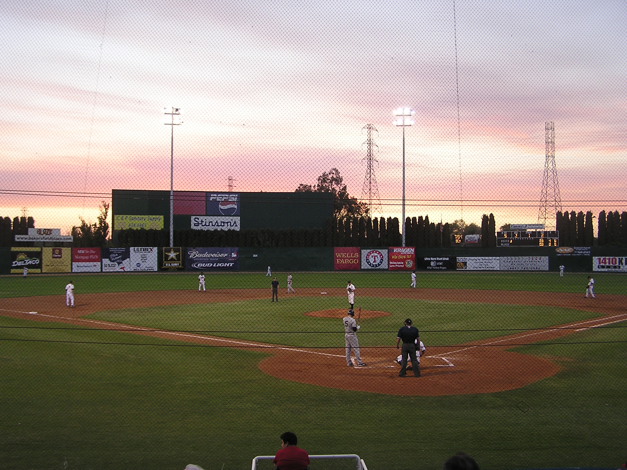 Facing the west,Sam Lynn offers an amazing sky